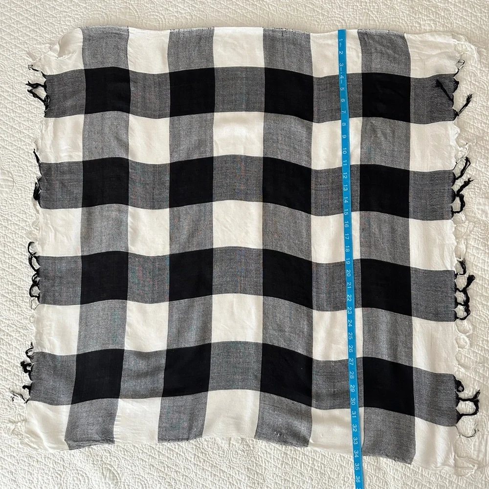 Urban Outfitters Gingham Utah Plaid Checkered Scarf Black White Fringe